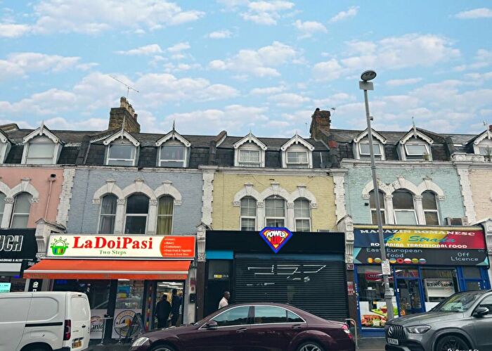 1 Bedroom Flat To Rent In Lea Bridge Road, Leyton, London, E10