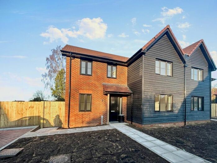 4 Bedroom Semi-Detached House For Sale In The Street, Staple, Canterbury, CT3