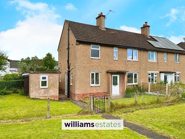 3 Bedroom House To Rent In Bron Y Clwyd, Llanfair Dyffryn Clwyd, Ruthin, LL15