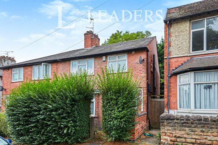 4 Bedroom Semi-Detached House To Rent In Rolleston Drive, Nottingham, NG7