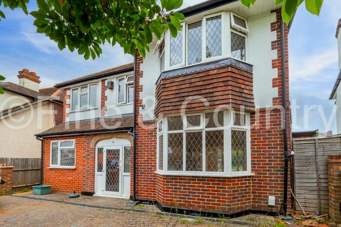 5 Bedroom Detached House To Rent In Hays Walk, Cheam, Sutton, Surrey, SM2