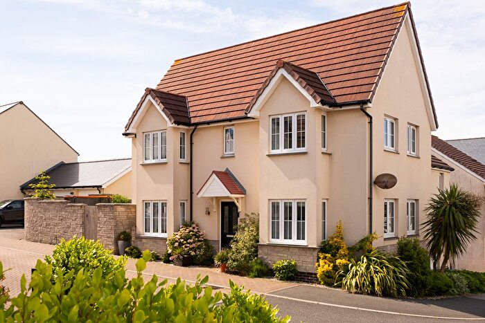 3 Bedroom Semi Detached House For Sale In Rounders Rise, Hayle, TR27