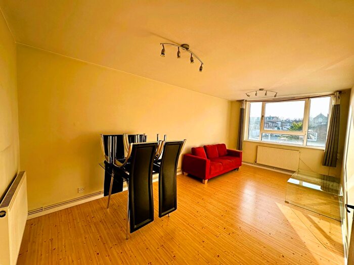 1 Bedroom Flat To Rent In Northcote Road, Clapham, London, SW11
