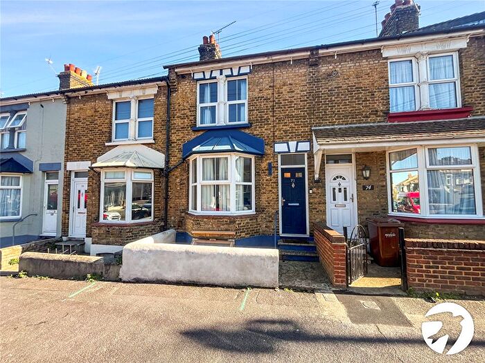 3 Bedroom Terraced House To Rent In Barnsole Road, Gillingham, Kent, ME7