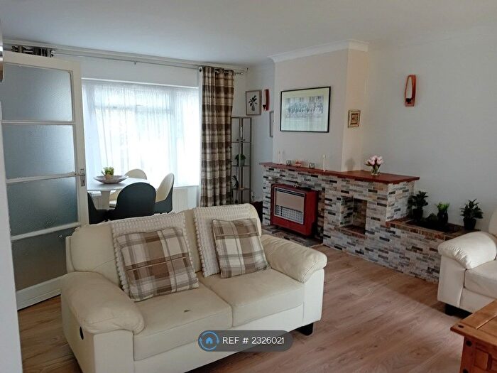 4 Bedroom Detached House To Rent In Harrow, Harrow, HA3