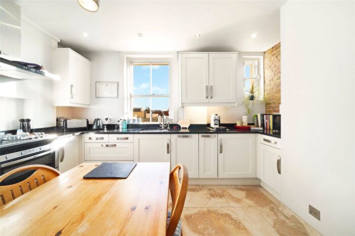 1 Bedroom Flat To Rent In Queens Club Gardens, West Kensington, W14