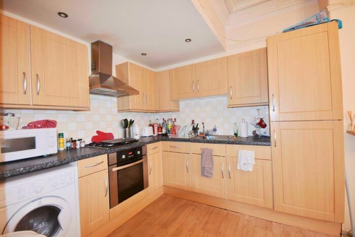 3 Bedroom Flat To Rent In St Georges Terrace, Jesmond, NE2