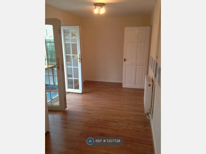 3 Bedroom Terraced House To Rent In Elmore Road, Patchway, Bristol BS34