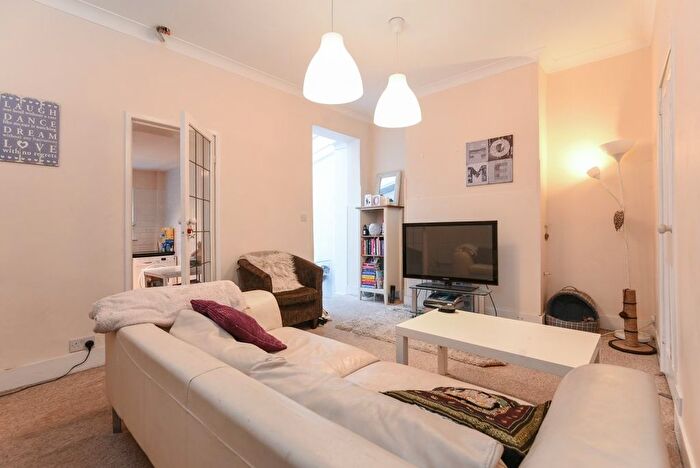 3 Bedroom Terraced House To Rent In Blackshaw Road, London, SW17