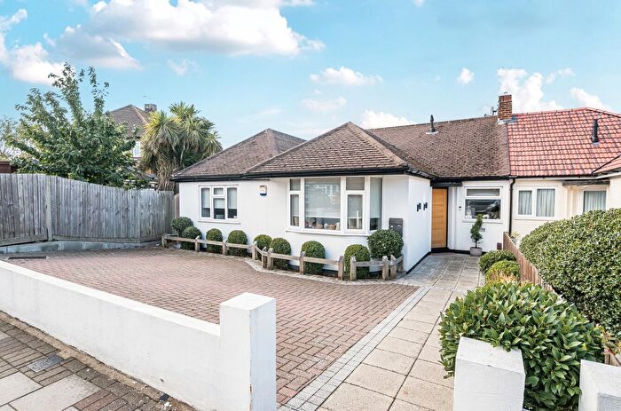 3 Bedroom Bungalow For Sale In Towncourt Lane, Petts Wood, Orpington, BR5