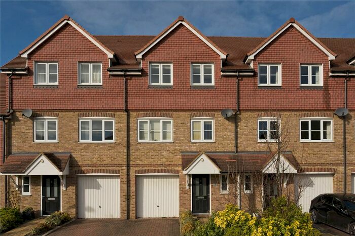 4 Bedroom Terraced House To Rent In Scholars Place, Walton-On-Thames, Surrey, KT12