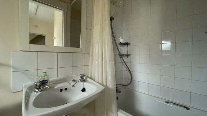 2 Bedroom Semi-Detached House For Sale In East Street, Southend-on-Sea, SS2