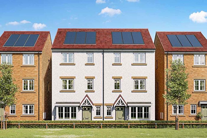 4 Bedroom Semi Detached House For Sale In Foxby Hill, Gainsborough, DN21