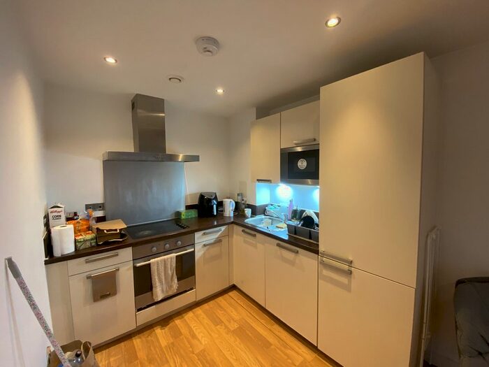 2 Bedroom Flat To Rent In Rusholme Place, Manchester, M14