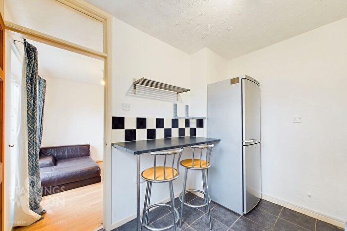1 Bedroom Flat For Sale In Northfields, Norwich, NR4