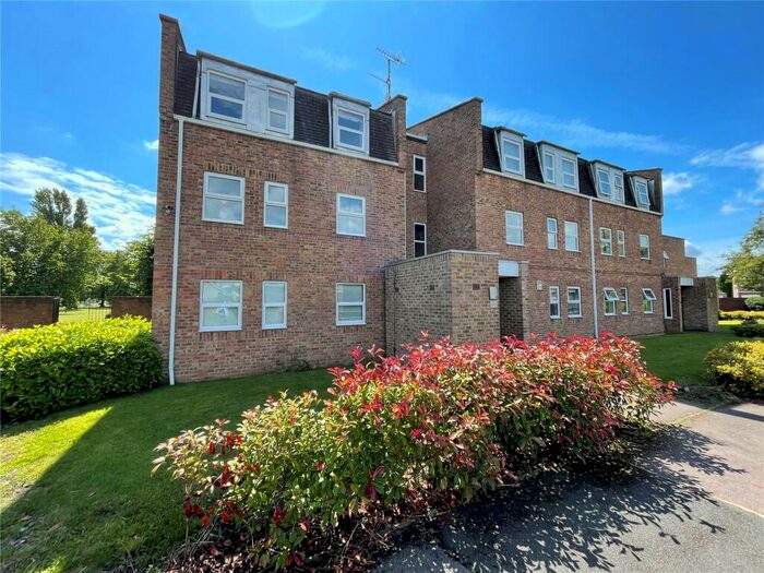 Houses for sale & to rent in SN3 2NG, Milverton Court, Walcot And Park North Swindon Houses for sale & to rent in SN3 2NG, Milverton Court, Walcot And Park North Swindon