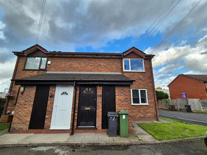 1 Bedroom Apartment To Rent In St. Marks Street, Dukinfield, SK16