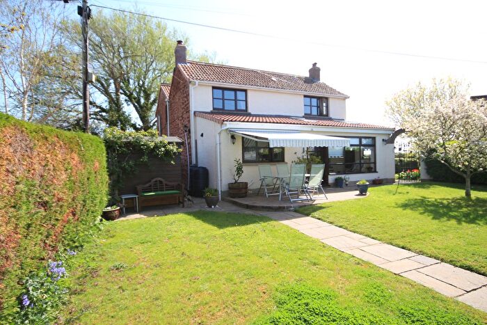 4 Bedroom Detached House For Sale In Wembdon, Bridgwater, TA5