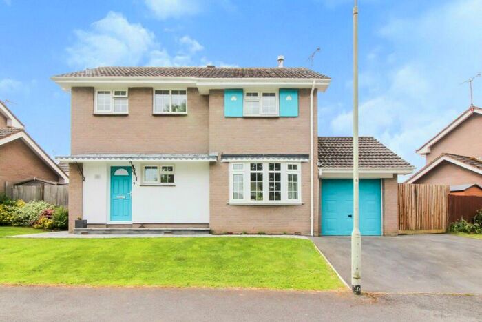 3 Bedroom House To Rent In Fremington, EX31