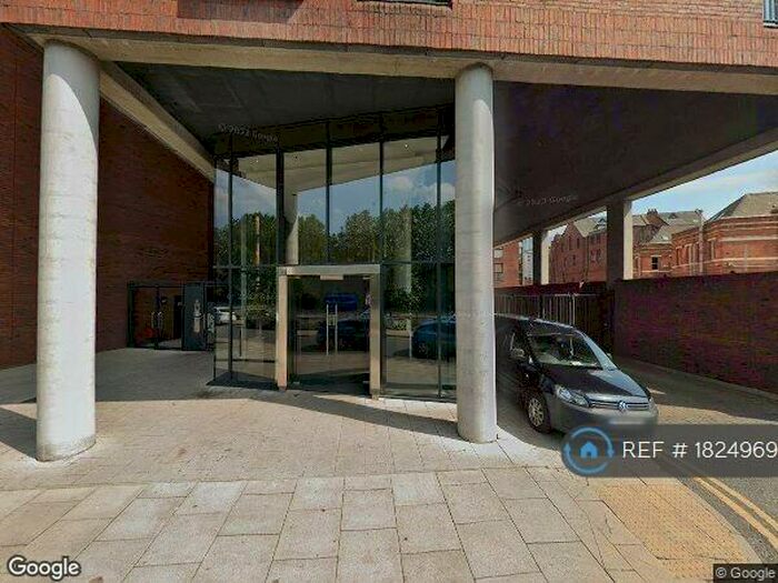 2 Bedroom Flat To Rent In Sillavan Way, Salford, M3