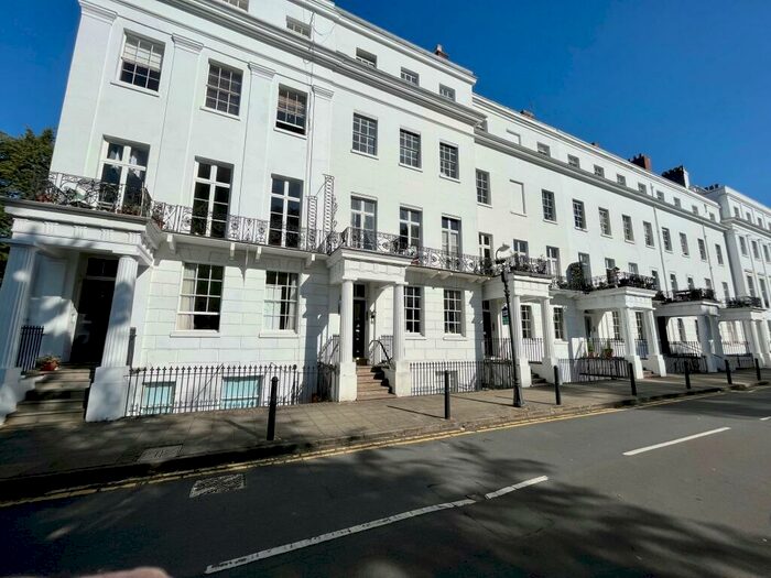 1 Bedroom Flat To Rent In Clarendon Square, Leamington Spa, CV32