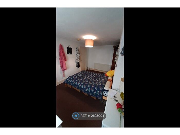 1 Bedroom Flat To Rent In South Street, Brighton, BN1
