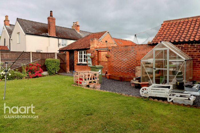 3 Bedroom Cottage For Sale In High Street, Gainsborough, DN21