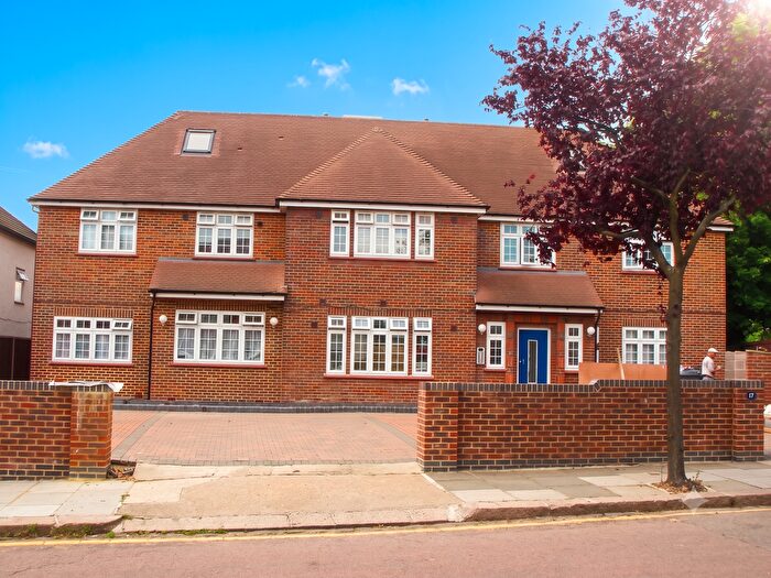 2 Bedroom Flat To Rent In Dennis Avenue, Wembley Park, HA9