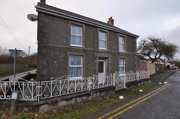 4 Bedroom Detached House For Sale In Tenby Road, St. Clears, Carmarthen, SA33
