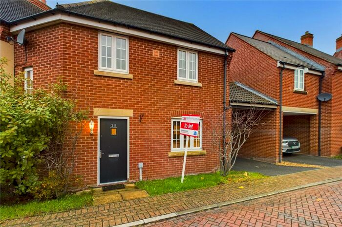 3 Bedroom Semi-Detached House To Rent In Alsop Way, St. Neots, PE19