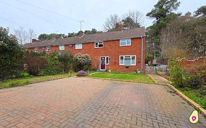 3 Bedroom End Terrace House For Sale In Cricket Field Grove, Crowthorne, Berkshire, RG45