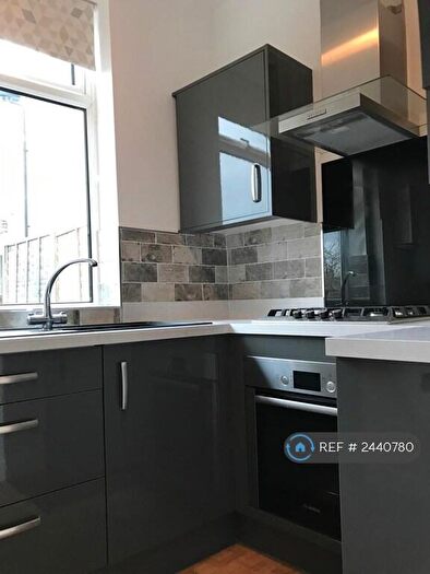 3 Bedroom End Of Terrace House To Rent In Willis Road, Sheffield, S6