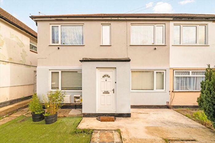 2 Bedroom House To Rent In Fairfield Drive, Harrow, HA2