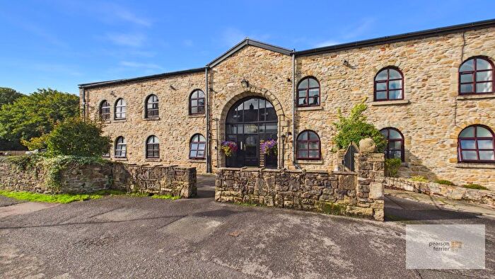 3 Bedroom Flat To Rent In Victorian Lanterns, Summerseat, BL9