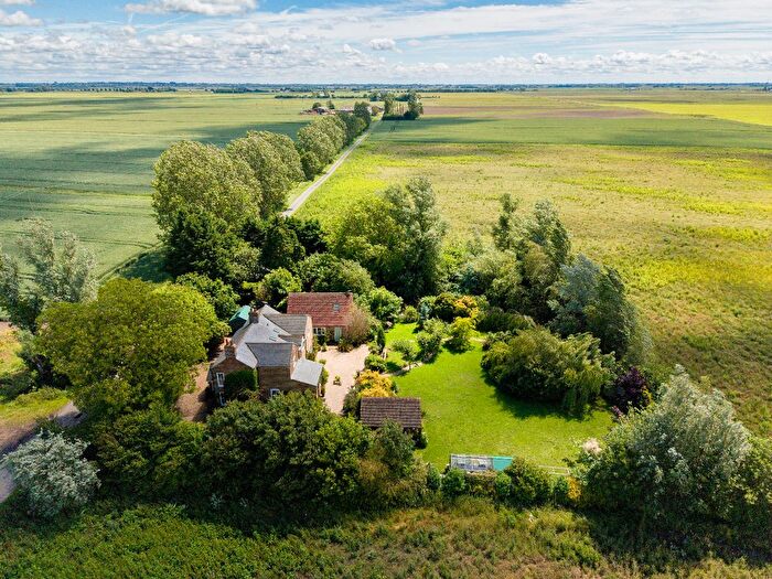 4 Bedroom Detached House For Sale In Black Drove, St. Johns Fen End, Norfolk, PE14