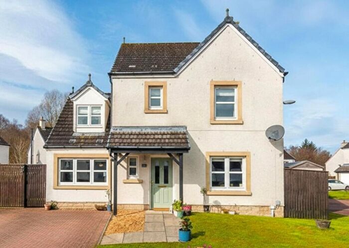 5 Bedroom Detached House For Sale In Castle Circle, Lennoxtown, G66