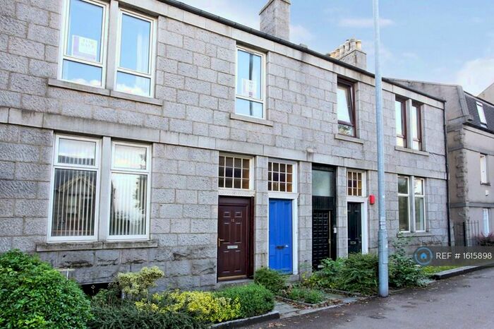 4 Bedroom Terraced House To Rent In Ashgrove Road, Aberdeen, AB25
