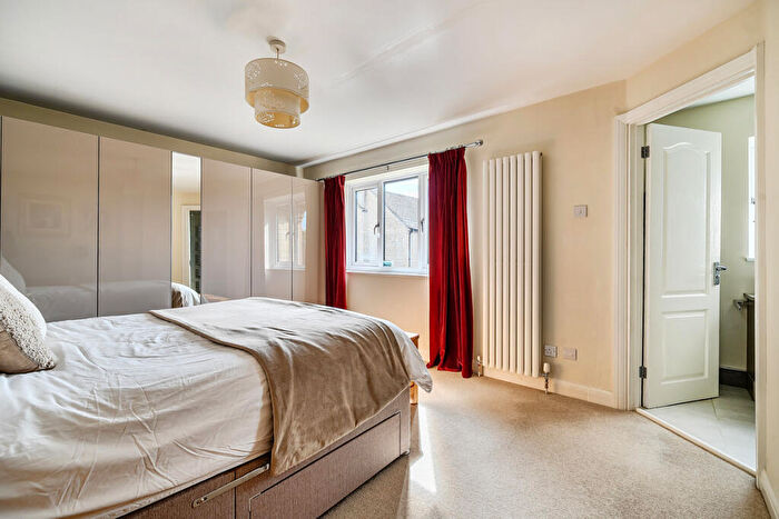 4 Bedroom Detached House For Sale In Blicks Close, Hullavington, SN14