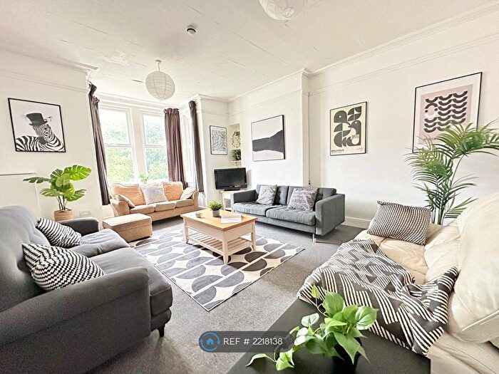 13 Bedroom Semi-Detached House To Rent In Union Road, Exeter, EX4