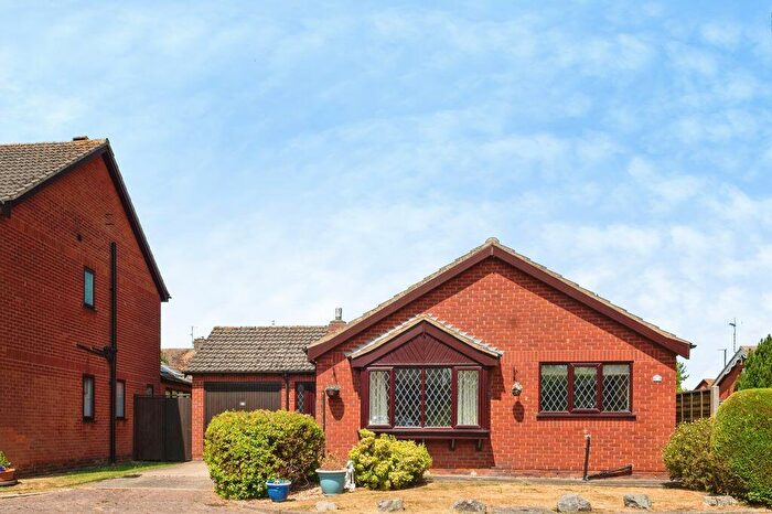 3 Bedroom Detached Bungalow For Sale In Goldgarth, Grimsby, DN32