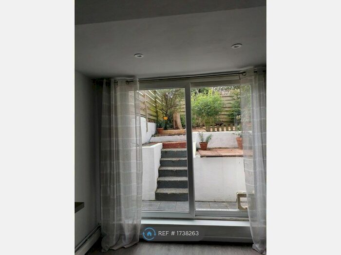 1 Bedroom Flat To Rent In Wilbury Villas, Hove, BN3