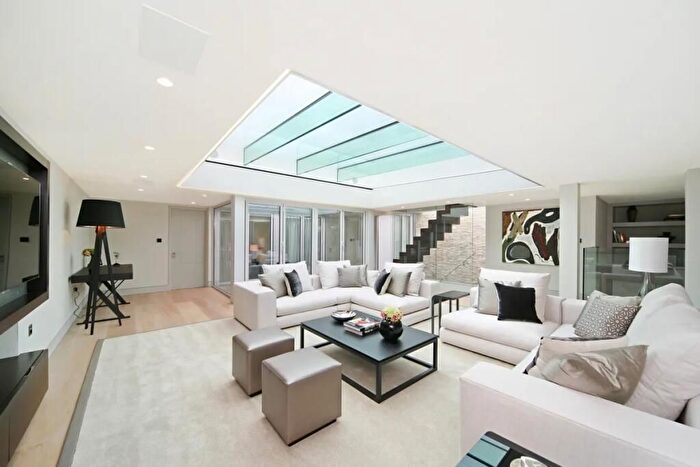 4 Bedroom Flat To Rent In Princes Gate, London, SW7