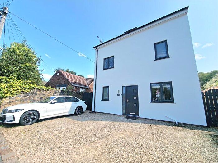 3 Bedroom Detached House For Sale In Hole House Fold, Romiley, SK6