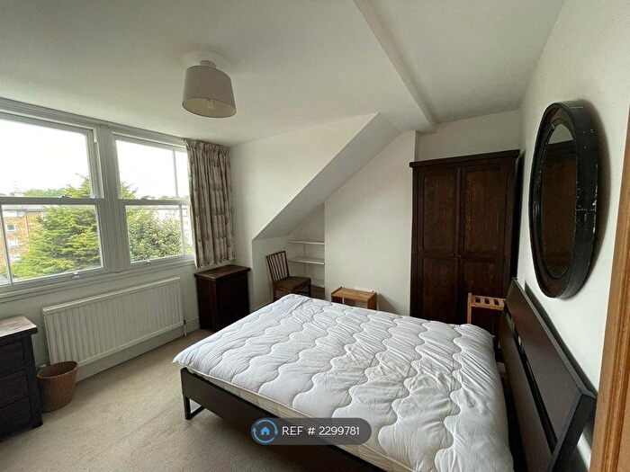 1 Bedroom End Of Terrace House To Rent In Adolphus Road, London, N4