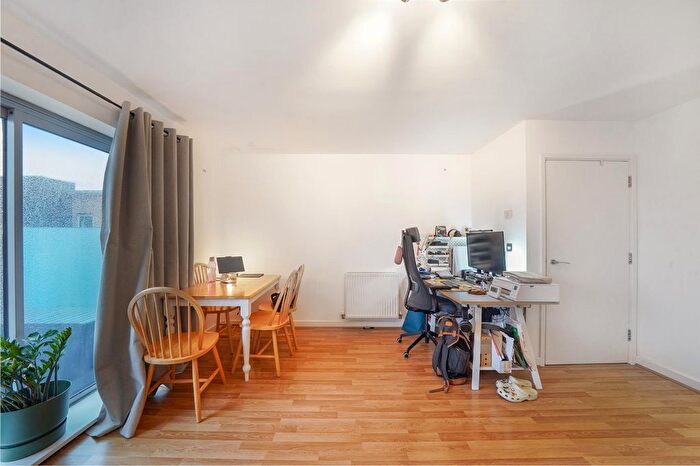 1 Bedroom Flat To Rent In Maha Building, Merchant Street, London, E3