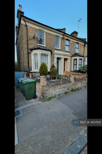 2 Bedroom Flat To Rent In Ashmead Road, London, SE8