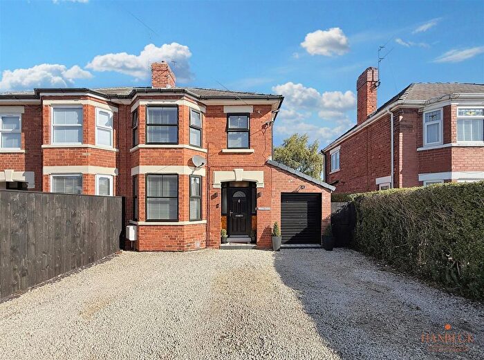3 Bedroom Property For Sale In Main Road, Burton Pidsea, HU12