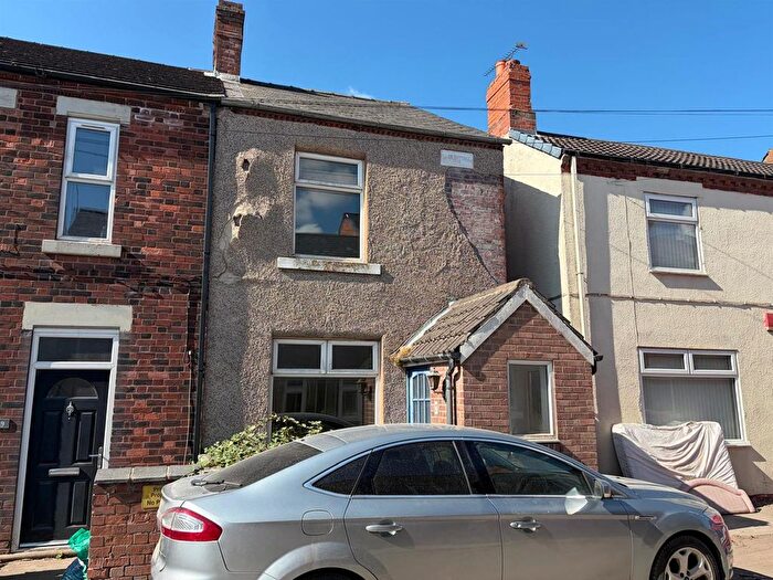 2 Bedroom Semi Detached House For Sale In New Street, Pilsley, Chesterfield, S45