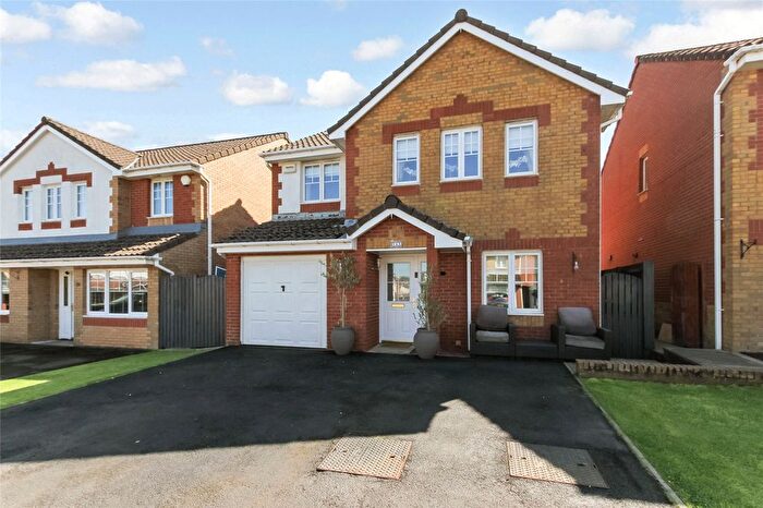 4 Bedroom Detached House For Sale In Wallace Wynd, Cambuslang, Glasgow, South Lanarkshire, G72