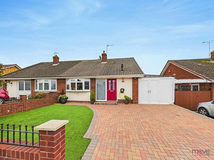 2 Bedroom Semi Detached Bungalow For Sale In Longleat Avenue, Tuffley, GL4